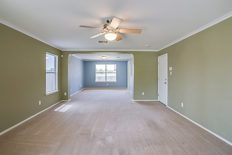 Photo 6 of 16 - 515 Stable Vis, San Antonio, TX 78227