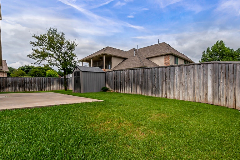 Photo 27 of 30 - 1215 Crestcove Dr, Rockwall, TX 75087