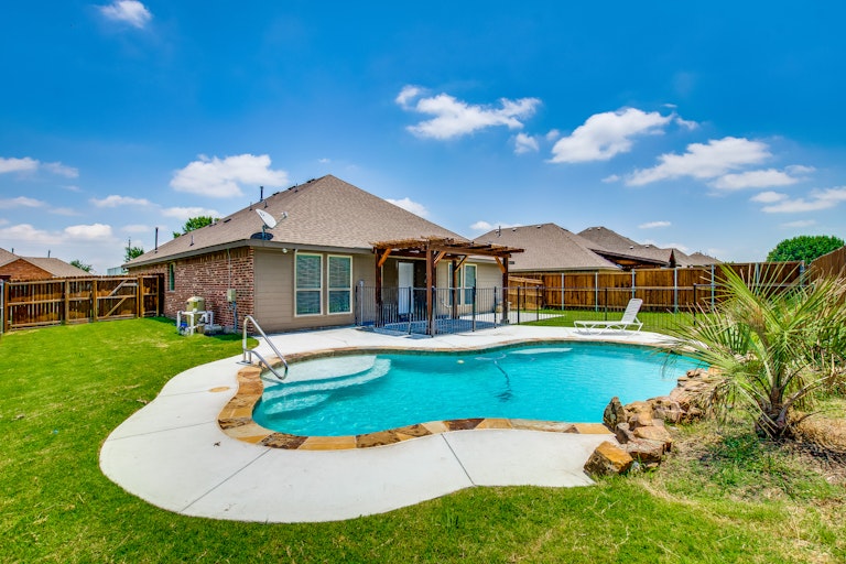 Photo 25 of 27 - 1018 White Porch Ave, Forney, TX 75126