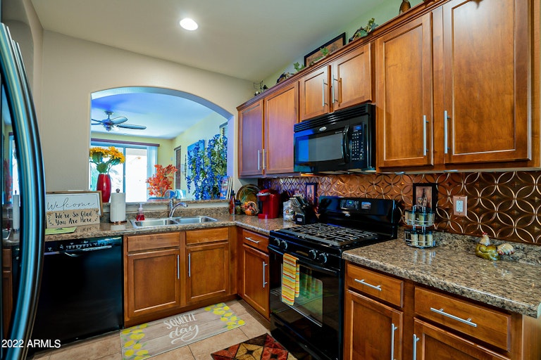 Photo 12 of 35 - 8753 W Miami St, Tolleson, AZ 85353
