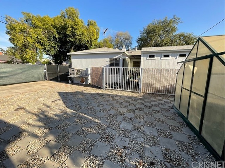 Photo 14 of 15 - 11201 Covello St, Sun Valley, CA 91352