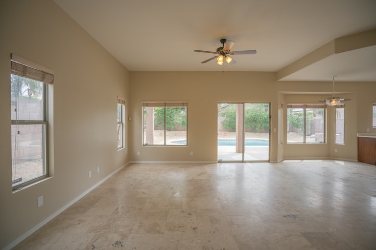 Photo 6 of 28 - 4233 E Rowel Rd, Phoenix, AZ 85050