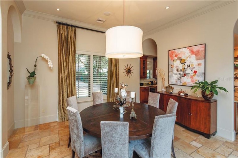 Photo 8 of 22 - 1300 Oneco Ave, Winter Park, FL 32789