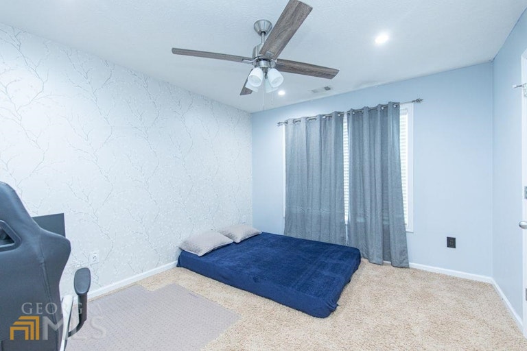 Photo 16 of 19 - 3296 Bridle Brook Dr, Auburn, GA 30011