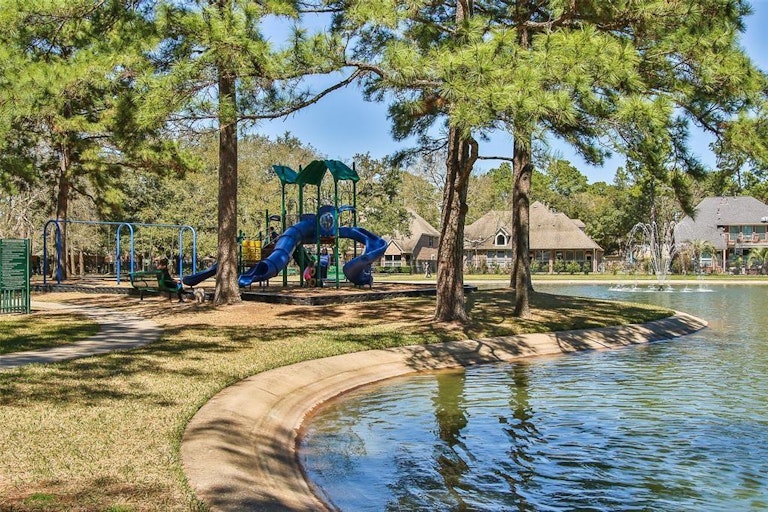 Photo 50 of 50 - 16011 Camillia Trl, Tomball, TX 77377