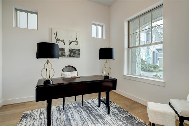 Photo 2 of 24 - 1729 Leilani Dr, Houston, TX 77055