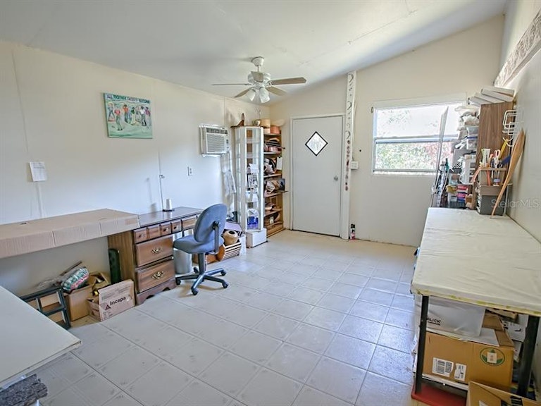 Photo 17 of 25 - 4107 Dove Valley Ln, Lady Lake, FL 32159
