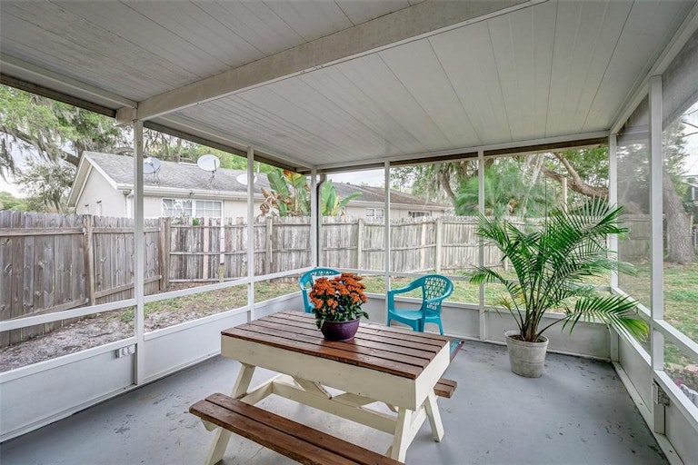 Photo 28 of 33 - 5427 Harbor Dr W, Lakeland, FL 33809