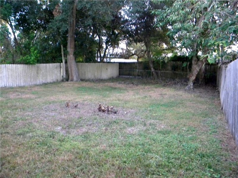 Photo 3 of 13 - 4426 Rossmore Dr, Orlando, FL 32810
