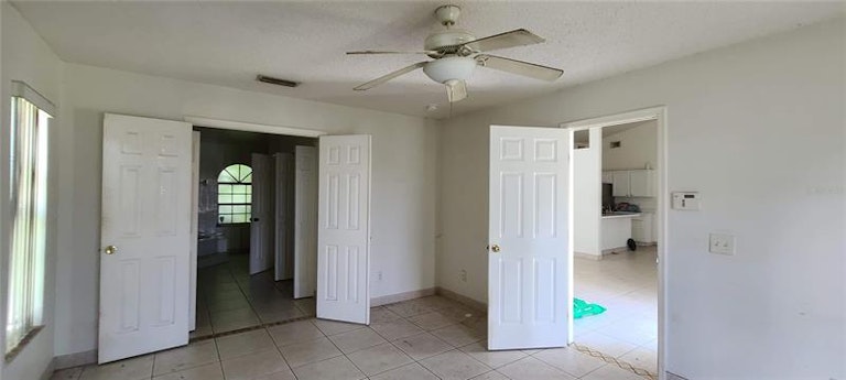 Photo 11 of 24 - 162 Merida Dr, Kissimmee, FL 34743