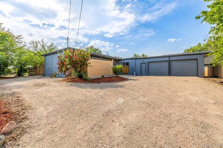 Photo 1 of 27 - 4650 Otis St, Wheat Ridge, CO 80033