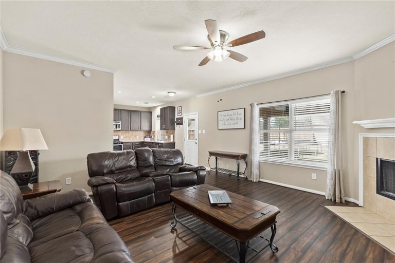 Photo 14 of 32 - 5938 Sugar Field Ln, Katy, TX 77449
