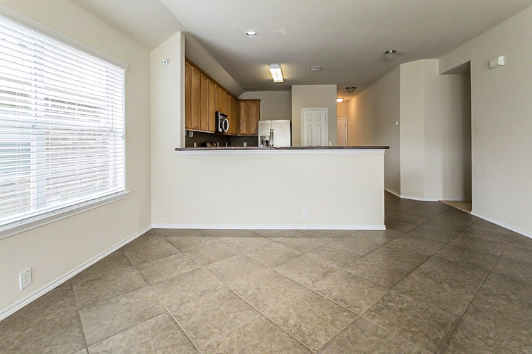 Photo 10 of 22 - 8210 Caldera Ln, Cypress, TX 77433