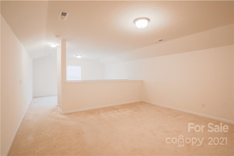 Photo 16 of 17 - 3041 S Devon St, Charlotte, NC 28213