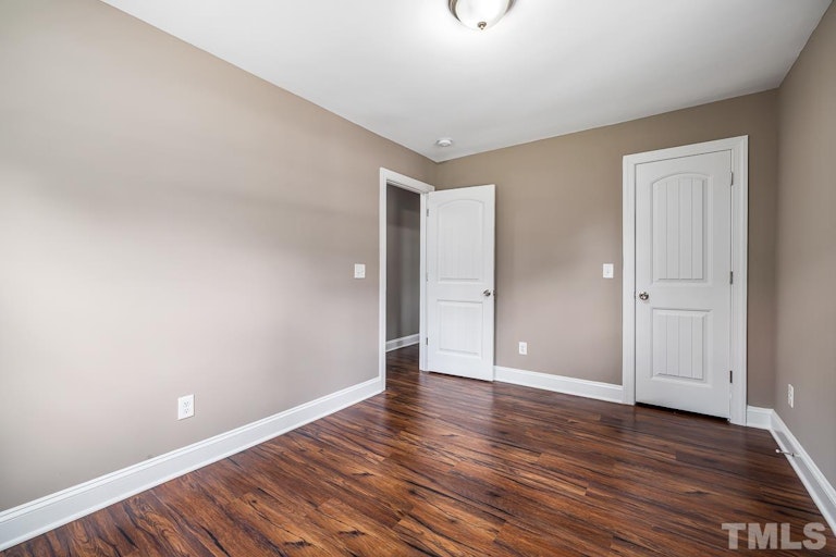 Photo 20 of 25 - 2301 Milburnie Rd, Raleigh, NC 27610