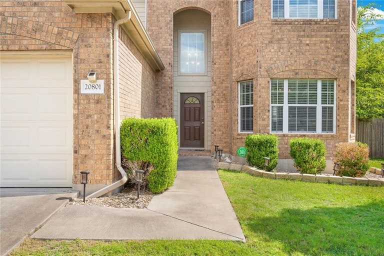 Photo 4 of 39 - 20801 Penny Royal Dr, Pflugerville, TX 78660