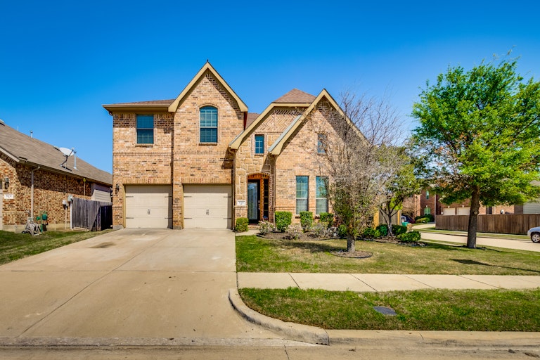 Photo 34 of 35 - 818 Partridge Dr, Aubrey, TX 76227