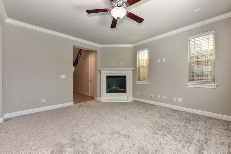 Photo 13 of 34 - 668 Addison Ln, Folsom, CA 95630