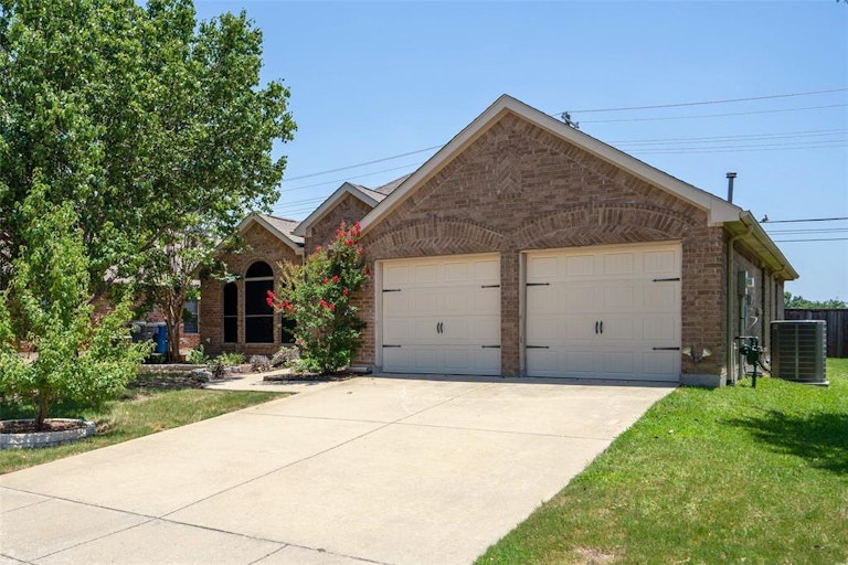 Photo 32 of 33 - 2445 Marble Canyon Dr, Little Elm, TX 75068