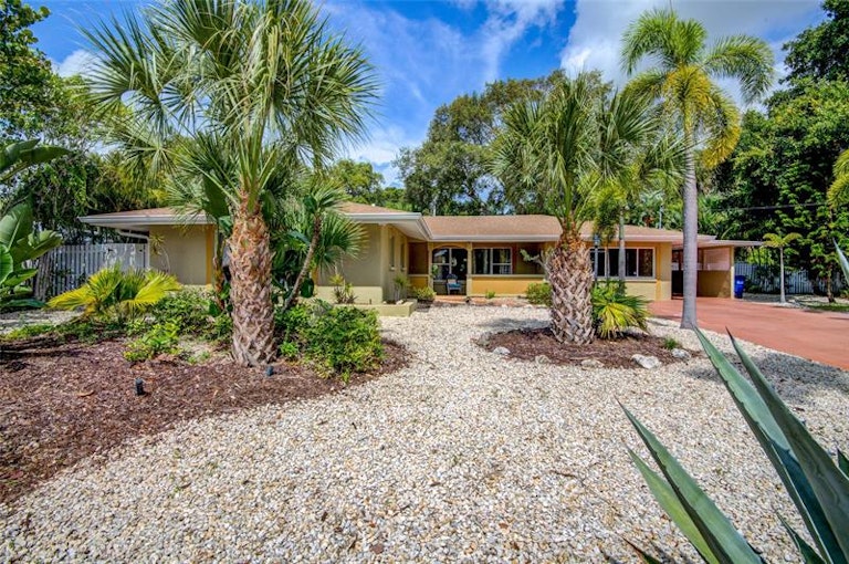Photo 2 of 86 - 5326 Palos Verdes Dr, Sarasota, FL 34231