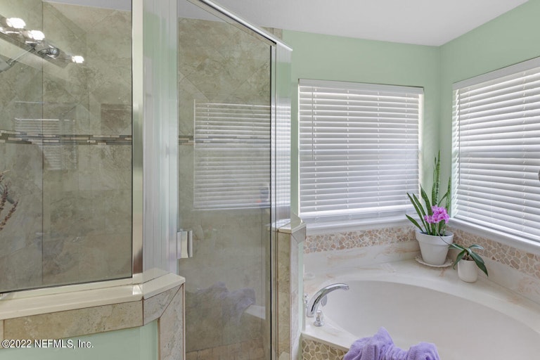 Photo 26 of 40 - 6304 Pendragon Pl, Jacksonville, FL 32258