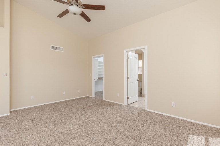Photo 17 of 25 - 10258 S Hopi Ln, Goodyear, AZ 85338