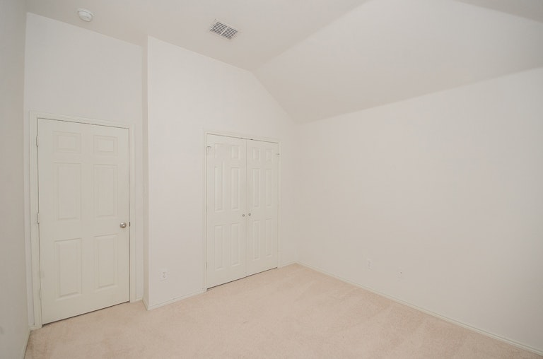 Photo 25 of 30 - 905 Crockett Dr, Lavon, TX 75166