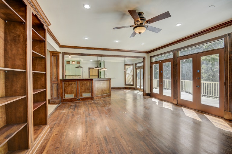Photo 9 of 31 - 52 Edgewood Vis, Newnan, GA 30265