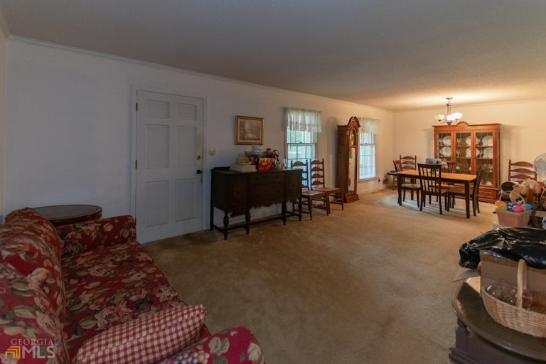 Photo 5 of 37 - 173 Kite Lake Rd, Fayetteville, GA 30214