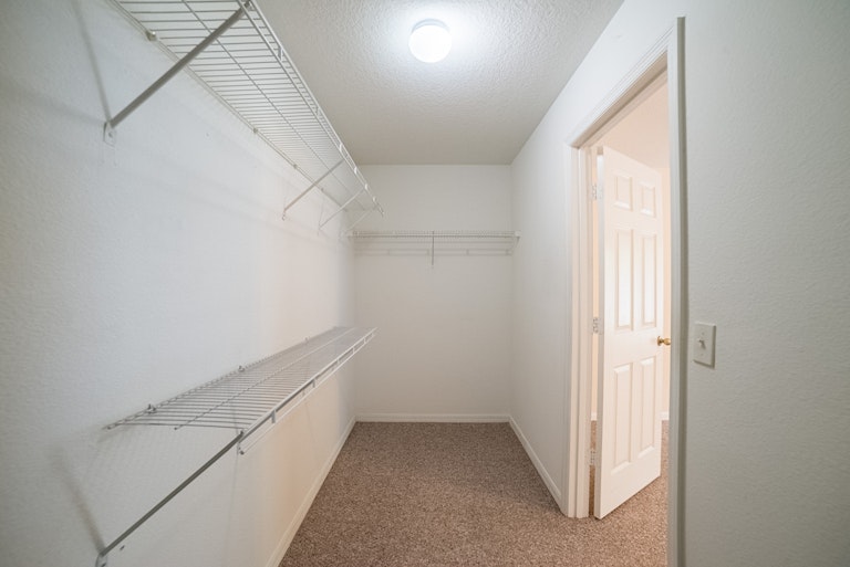 Photo 12 of 19 - 226 Windrose Dr, Orlando, FL 32824