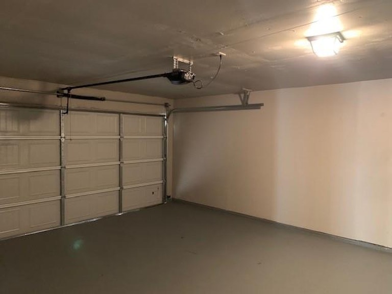 Photo 17 of 25 - 1718 Highgate Dr, Duncanville, TX 75137