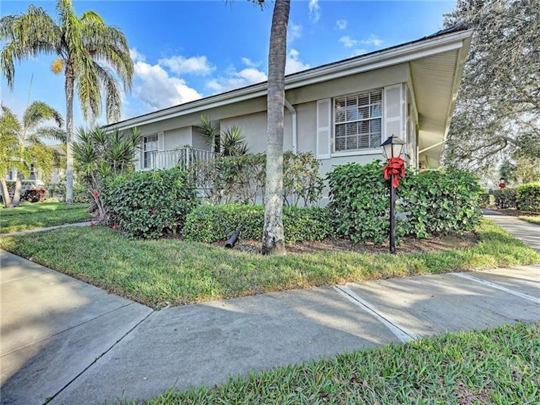 Photo 2 of 25 - 633 Estuary Dr #633, Bradenton, FL 34209