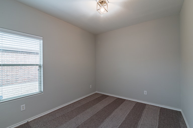 Photo 22 of 31 - 5120 Mountain View Dr, Krum, TX 76249