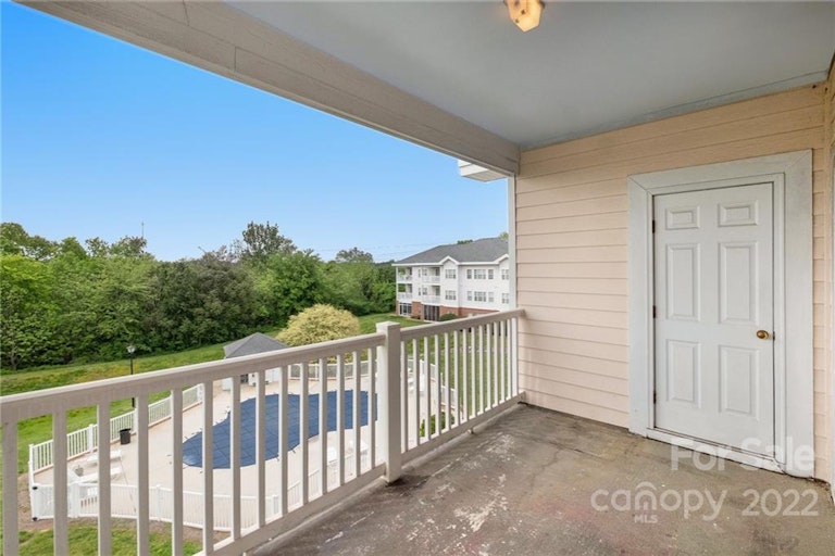 Photo 16 of 18 - 9063 Meadow Vista Rd, Charlotte, NC 28213