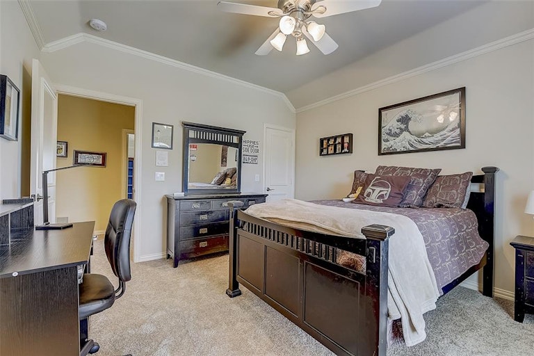 Photo 23 of 40 - 5712 Arrow Point Dr, Plano, TX 75093