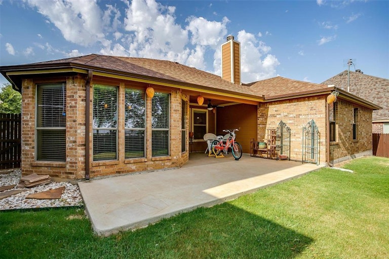 Photo 40 of 40 - 783 Peach Ln, Burleson, TX 76028