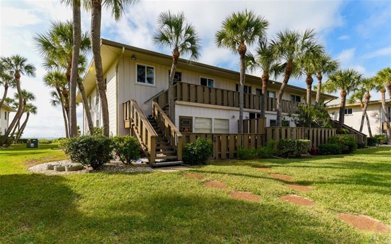 Photo 1 of 25 - 6701 Gulf Of Mexico Dr #310, Longboat Key, FL 34228