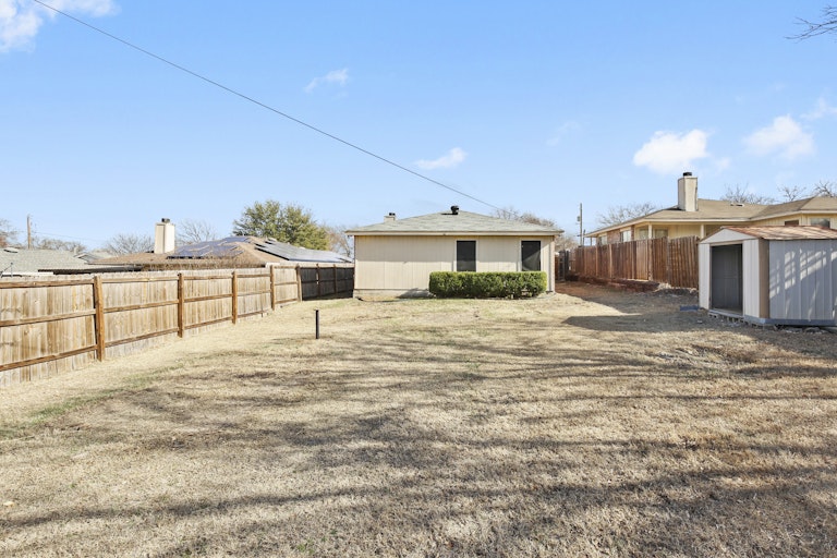 Photo 5 of 25 - 812 Max St, Fort Worth, TX 76108