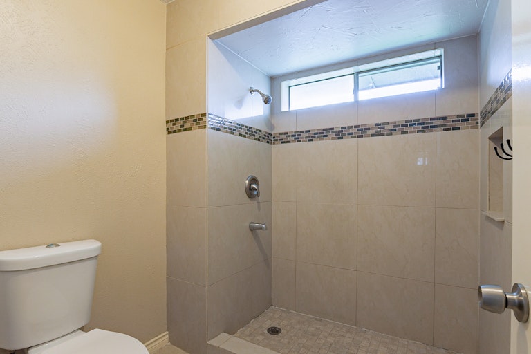Photo 22 of 28 - 3308 Lynbrook Dr, Plano, TX 75075