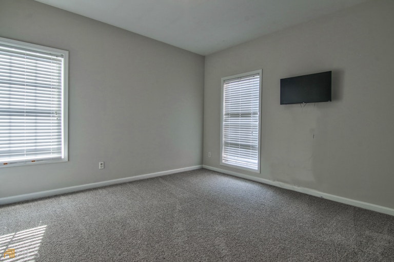 Photo 33 of 48 - 60 Providence Dr, Covington, GA 30016