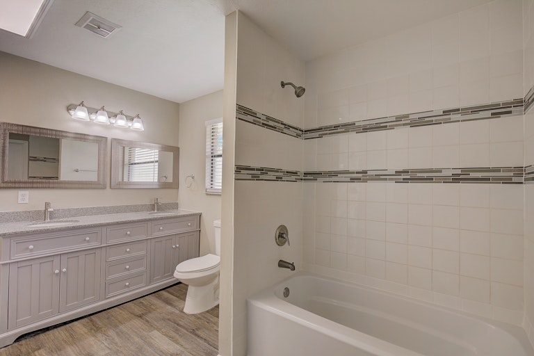Photo 7 of 32 - 2401 Harris Blvd, Kissimmee, FL 34746
