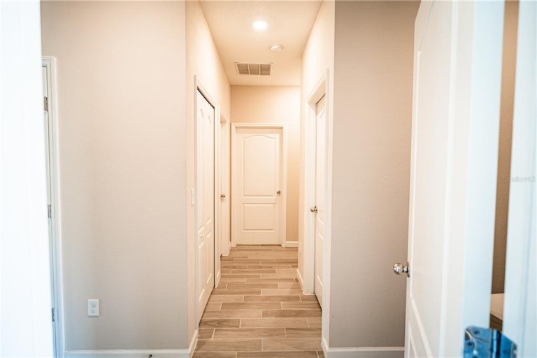 Photo 22 of 48 - 9689 Lemon Grass Ln, Jacksonville, FL 32219