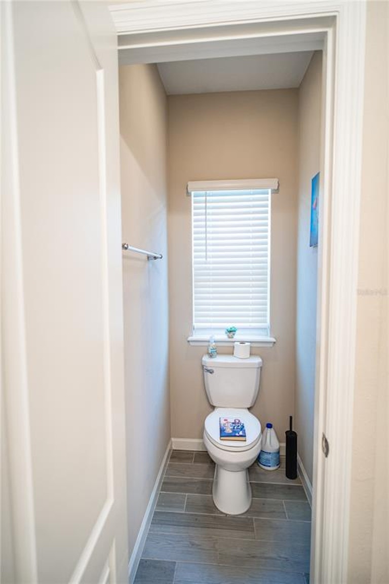 Photo 19 of 48 - 9689 Lemon Grass Ln, Jacksonville, FL 32219
