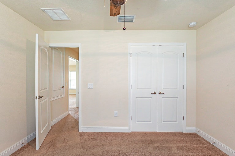Photo 21 of 28 - 12481 Killian St, Spring Hill, FL 34609