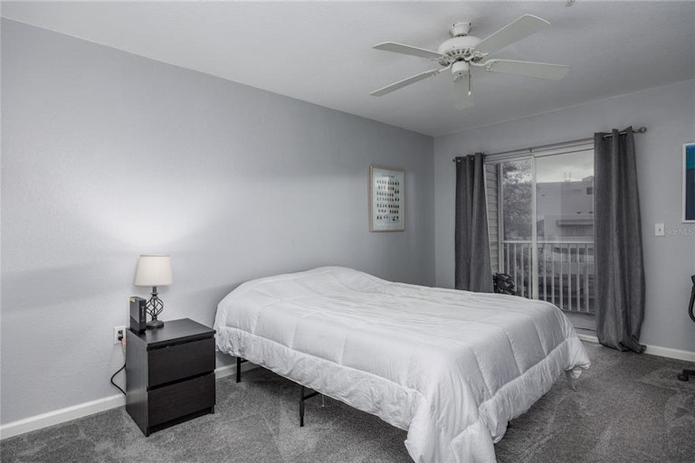 Photo 15 of 35 - 850 S Tamiami Trl #522, Sarasota, FL 34236