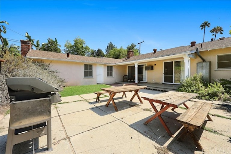 Photo 32 of 52 - 6565 N Vista St, San Gabriel, CA 91775