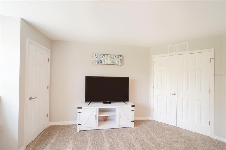 Photo 16 of 53 - 11505 Dancing River Dr, Venice, FL 34292