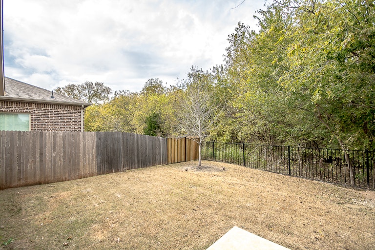 Photo 20 of 20 - 9700 National Pines Dr, McKinney, TX 75072