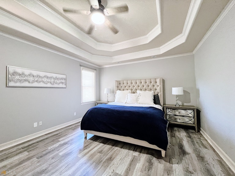Photo 11 of 34 - 1015 York Cv, Alpharetta, GA 30004