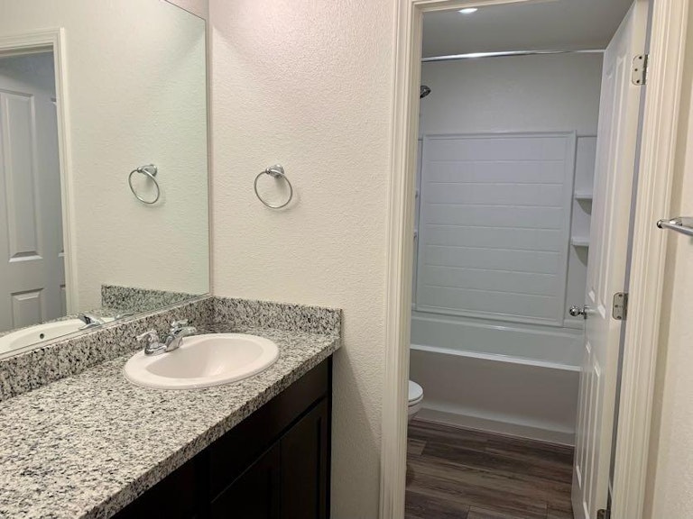 Photo 10 of 25 - 3504 Bayou Rd, Sacramento, CA 95835